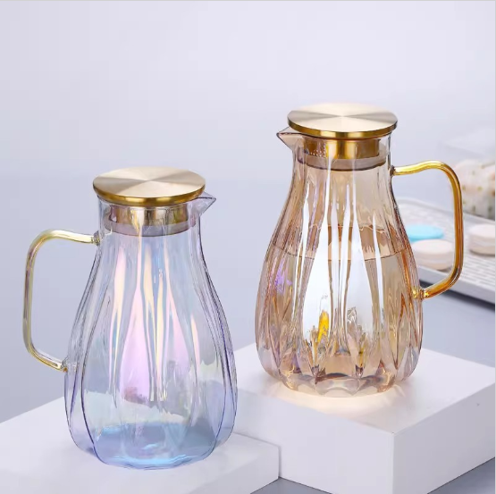 Стъклени саксии с голям капацитет в различни стилове