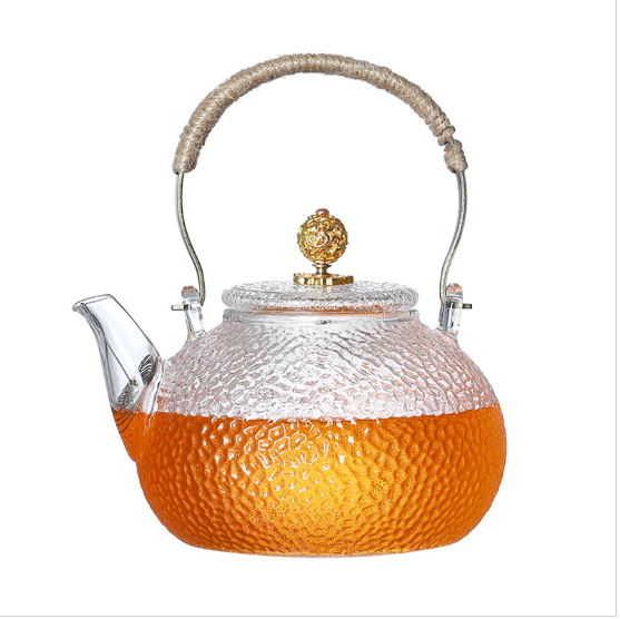 Защо повечето тенджери с дръжка са с малък капацитет?