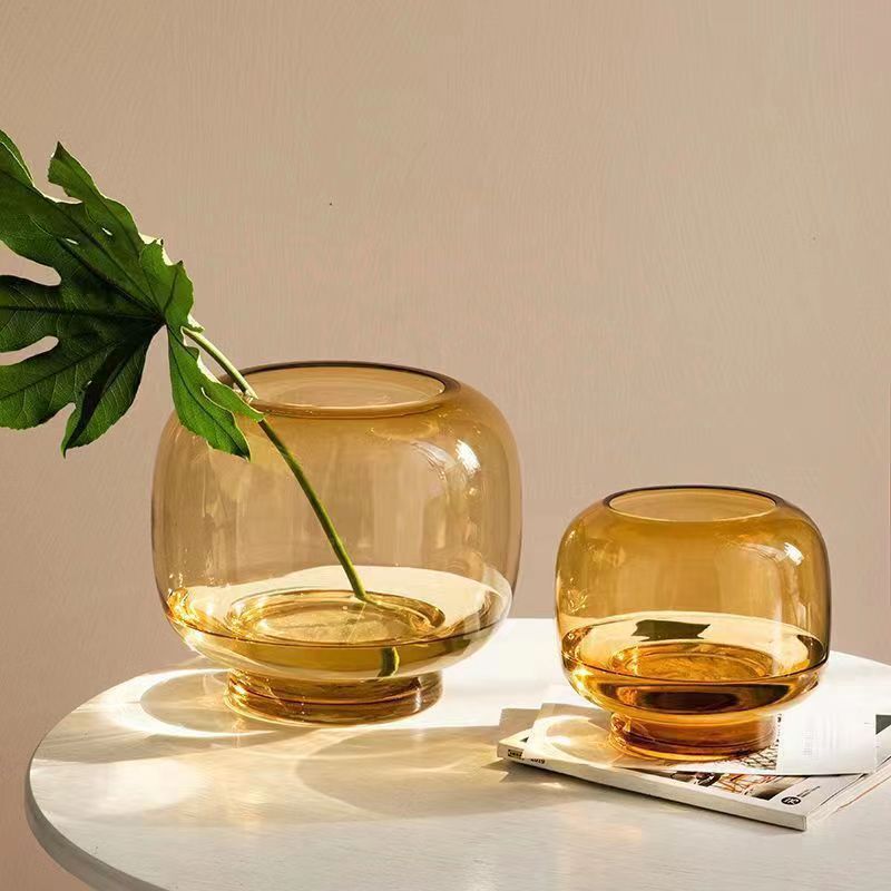 Достойна за Instagram кръгла ваза с голям корем